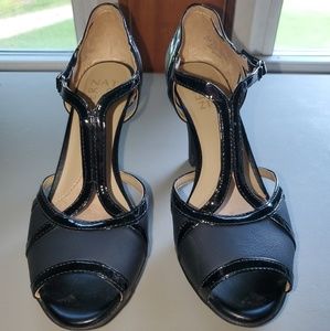 EUC Naturalizer Black Heels Size 6.5M